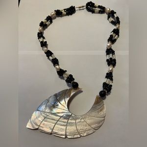 Mother of pearl glass necklace